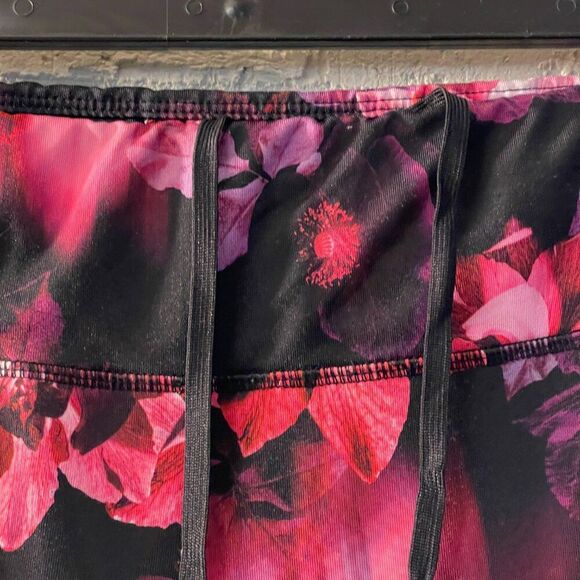 🌸 Danskin Move Floral Capri Leggings XXL Plus Size - Picture 4 of 11
